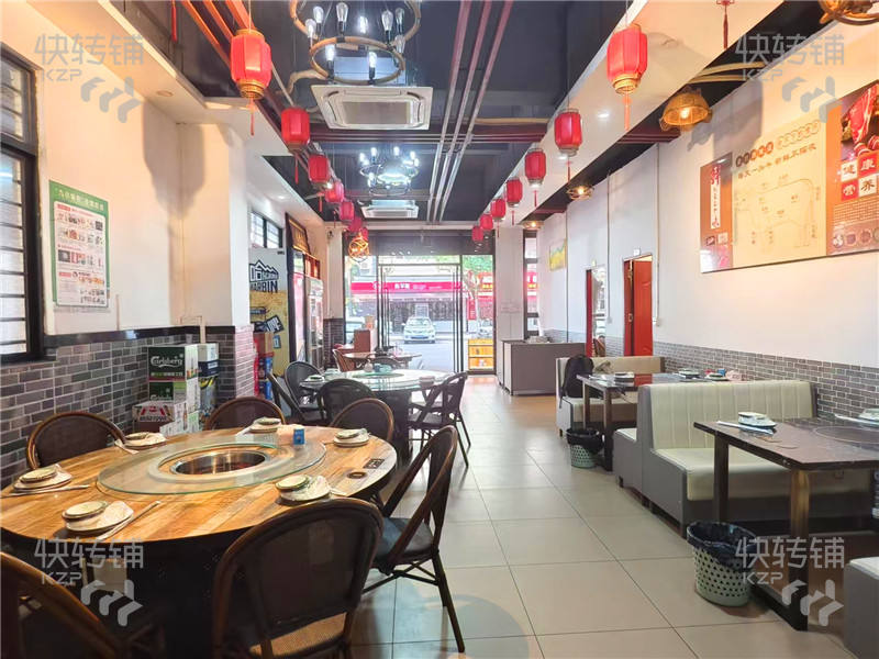 厚街汀山‘火鍋店’轉讓，可外擺【處美食一條街、周邊都是工廠、住宅、前面不遠是汀山廣場】