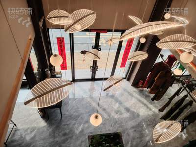 南城藝展 “服裝和手飾品 ”店鋪轉讓【全新精裝修、周邊全是小區圍繞、高端客戶群體、可空轉】