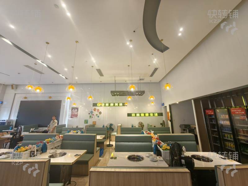 南城金融街‘自助牛肉火鍋店’轉讓【金融中心一樓、美食聚集地、多個商場、酒店娛樂場所、寫字樓居多】
