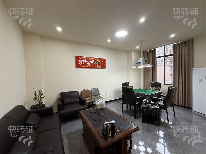 南城‘銀豐路’棋牌室轉讓/可空轉（適合餐飲）【處夜市街、人流量大、旁邊多個酒店、寫字樓、KTV】