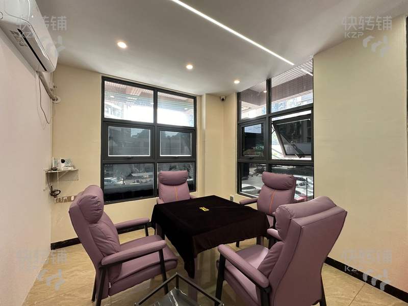 大嶺山西正路二樓臺球棋牌室轉讓或者出租做辦公室【小區對面，隔壁兩個酒店，周圍住宅小區密集，旁邊廠區，門口停車方便】