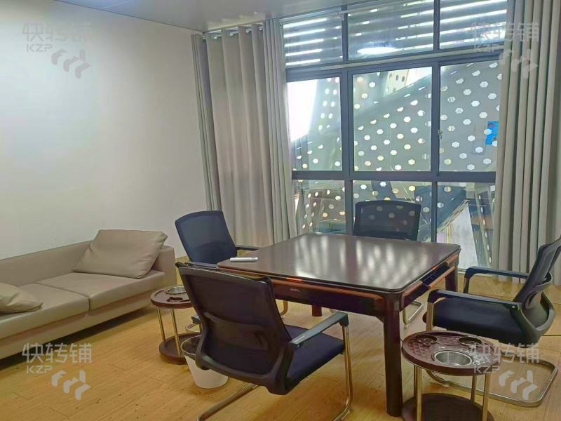 厚街地鐵站旁臺球俱樂部轉讓+可分租【周邊有商業街、購物廣場、住宅公寓密集、寫字樓大廈內、人流量大】