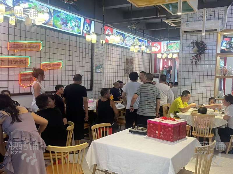 广州增城区久裕大道餐饮店转让【十多年老店、能外摆面积大、周边工业区住宅多、人流量大、生意稳定】