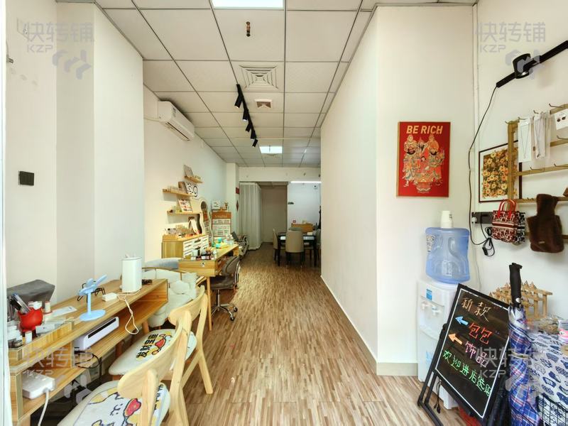 莞城‘學府1號’美甲店轉讓【小區樓下，對面莞城理工學院女士宿舍樓，旁邊理工學院，美食廣場】