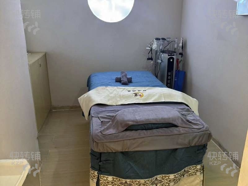 南城宏圖路‘萬象府高端美容養(yǎng)生館’轉(zhuǎn)讓【CBD中心，高端小區(qū)圍繞，萬科金域華府對面，有固定會員】