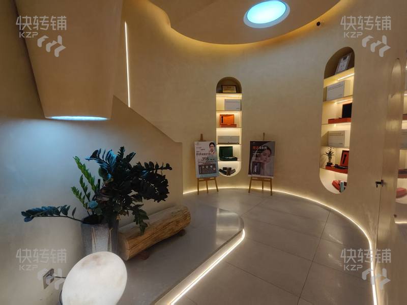 南城西平中心美容院轉讓【處商場、學校、小區旁、裝修100多萬、400多位會員】