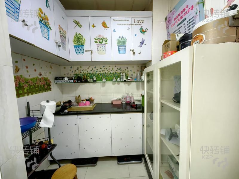 南城‘城市風景街’美容養生會所轉讓【經營十多年，生意穩定，周邊全是高端小區、富人區，不愁客源】看店先預約！勿打擾員工