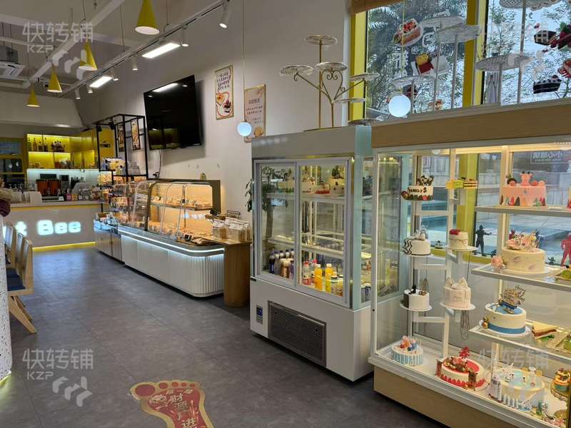 松山湖知名烘焙店轉(zhuǎn)讓【濱湖萬(wàn)科里、中高端消費(fèi)、小區(qū)環(huán)繞，人流量大】