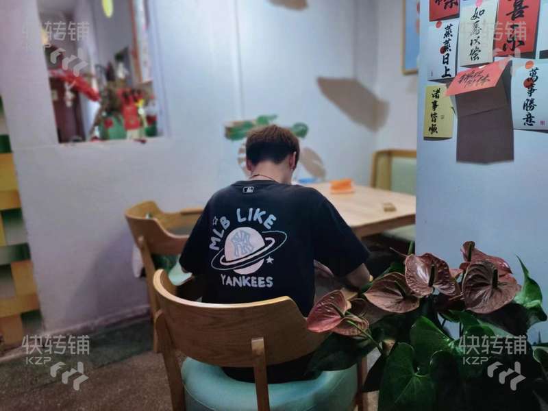 樟木頭獨棟咖啡冷飲小吃店轉讓或轉租一樓合作經營【挨著政府、周邊全是小區和別墅、富人區、有穩定客源】