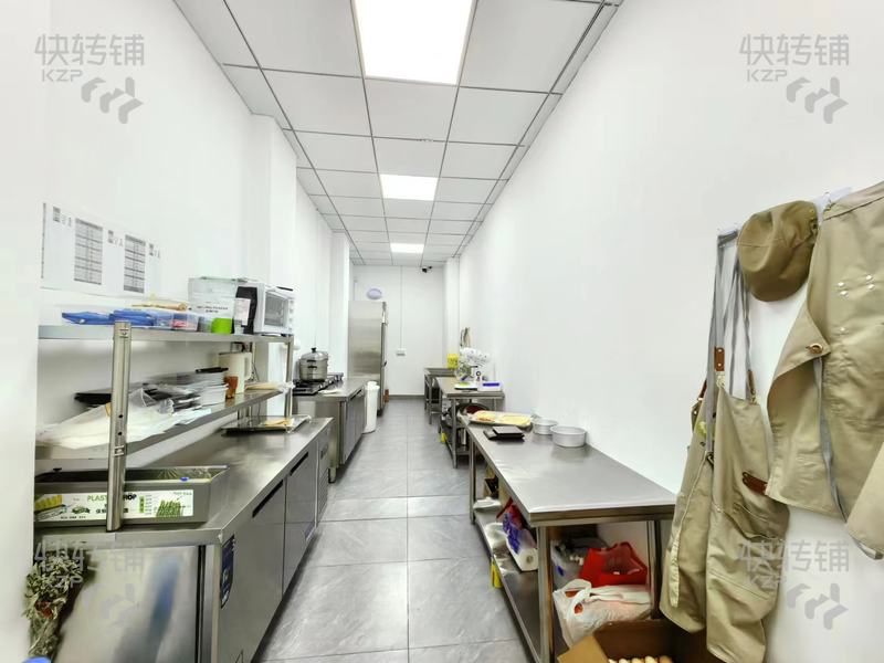 長(zhǎng)安“蓮峰路”烘焙店轉(zhuǎn)讓【商業(yè)中心、人氣旺，近鄰天虹商場(chǎng)、人流大，適合做任何行業(yè)】
