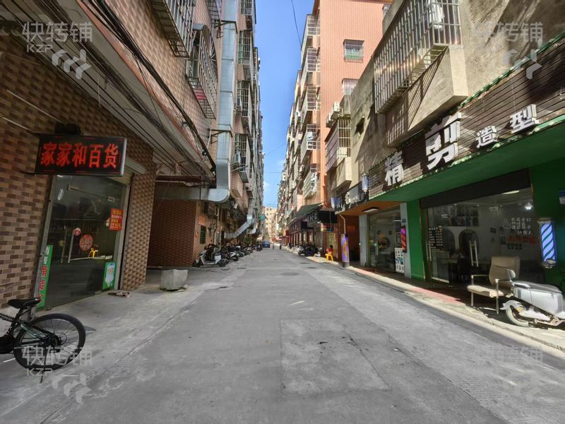 橋頭‘橋東路’便利店轉讓【小轉角位、周邊全是大大小小的廠區，出租房集中，日做2000-3000+】