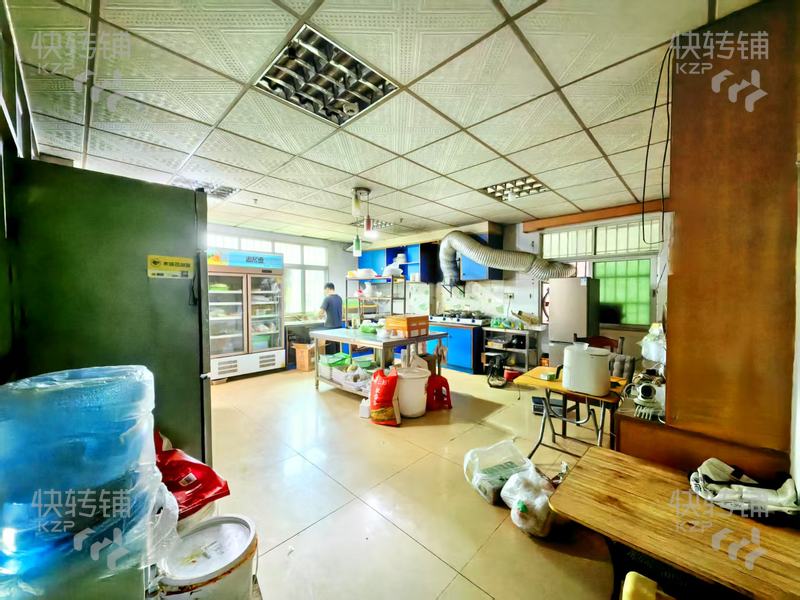 橫瀝‘東環路’汽修美容店轉讓【十幾年老店、客源穩定、停車位充足、二樓可以做飯住人】
