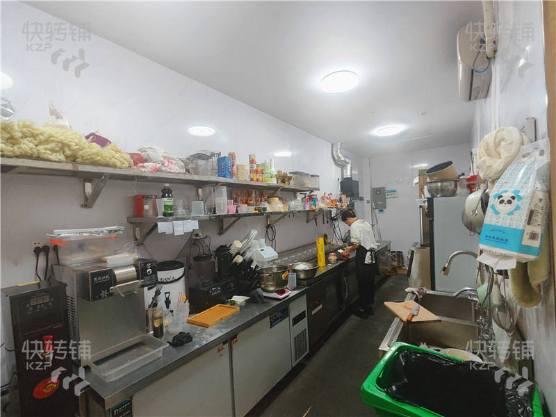 塘廈’田心‘糖水甜品店轉讓【商場門口、左邊瑞幸咖啡、肯德基隔壁、周邊大型住宅和工業區】