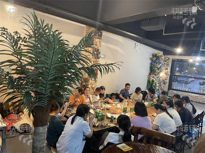 鳳崗‘錦龍小區’日咖夜酒、休閑餐吧轉讓【周邊全是高端小區，富人區，適合各種餐飲項目入駐】