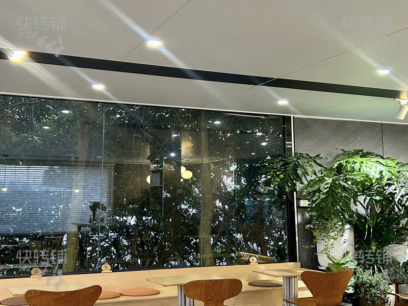 大朗‘富民中路’网红咖啡馆/餐厅转让【大润发、长盛广场、大和购物广场对面、镇中心商圈、消费集中】