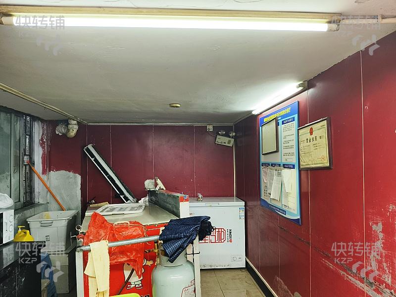 南城銀豐路夜市街‘小吃店’轉讓【網紅城中村、十字路口、進出口位、多個酒店、寫字樓、KTV、可外擺】