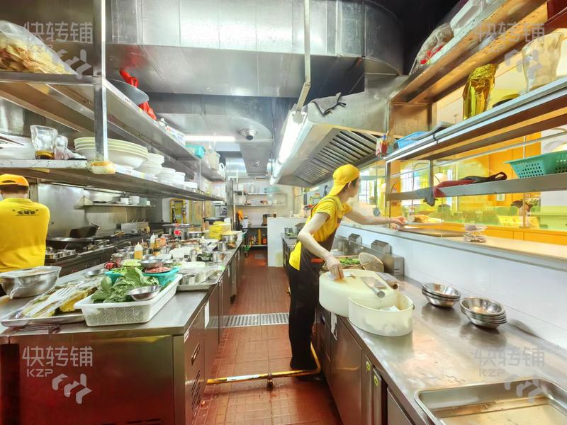 急轉 南城’宏成國際‘茶餐廳轉讓【生意穩定，周邊全是大廈寫字樓，大型住宅小區，停車方便】