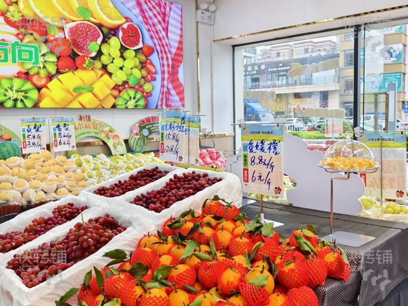 虎門‘中天悅府’水果店轉讓【挨著轉角位、十字路口，小區門口旁，停車場出入口處，對面是北柵小學、偉才幼兒園，人流量大】