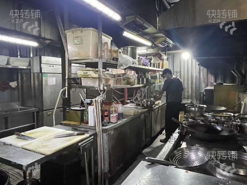 給錢就出！！南城西湖樂園烤魚店轉讓【9年老店、體育公園內、美食聚集地、隔壁是2萬人左右大學】