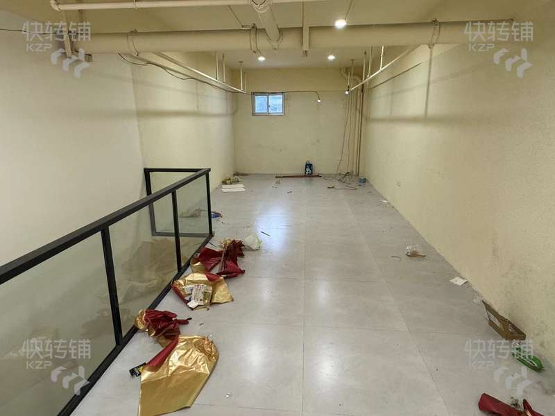 沙田碧桂園小區樓下空鋪招租【對面是鎮中心小學、無行業限制、有閣樓，濱江豪園入住率高】