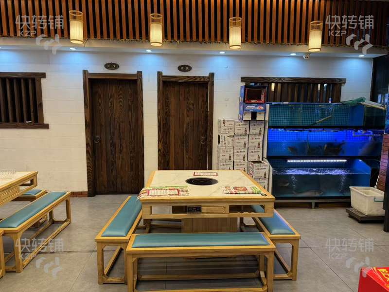 南城‘銀豐路’餐飲夜宵店轉讓【旁邊多個酒店、寫字樓、KTV、住宅樓密集、人流車流很旺】