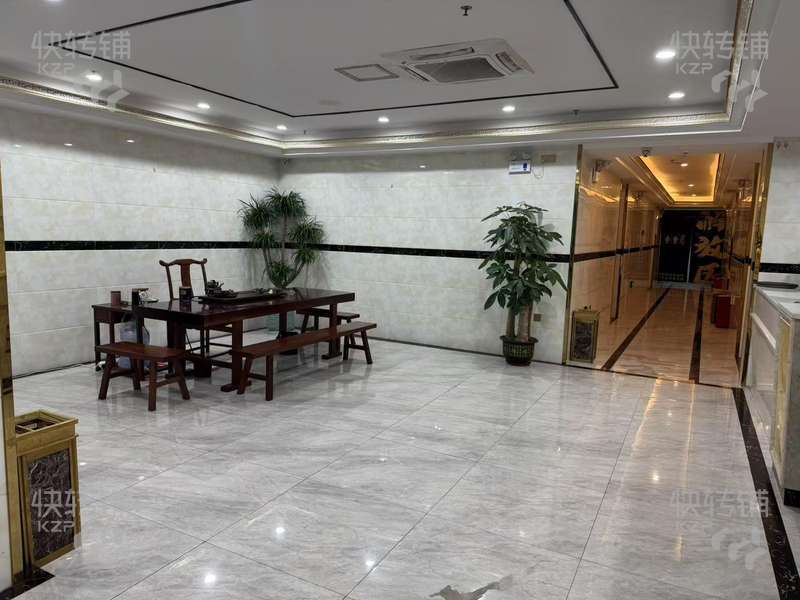 大嶺山石大路新塘‘沐足店’轉(zhuǎn)讓【新塘市場(chǎng)，公寓住宅環(huán)繞，購(gòu)物廣場(chǎng)，夜市街，專門(mén)停車(chē)場(chǎng)】