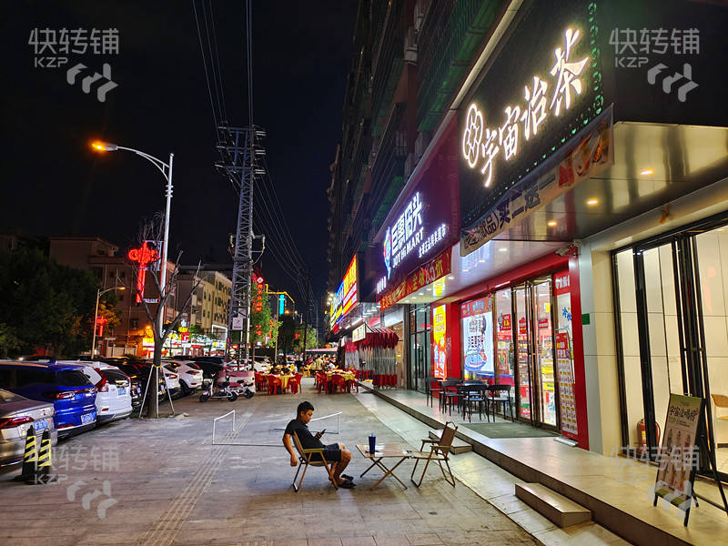 寮步凫山饮品店转让（工厂门口边， 上下班人流量大，宵夜一条街，住宅公寓多）