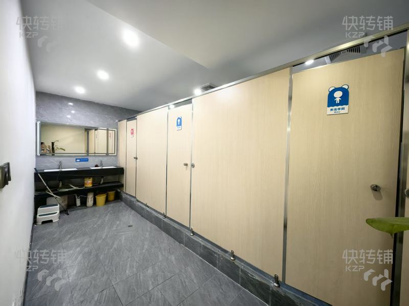寮步鼎峰.尚境‘美容’旺鋪一手房東招租【全新精裝修、門口有小院子、周邊全是高端小區、適合任何行業】