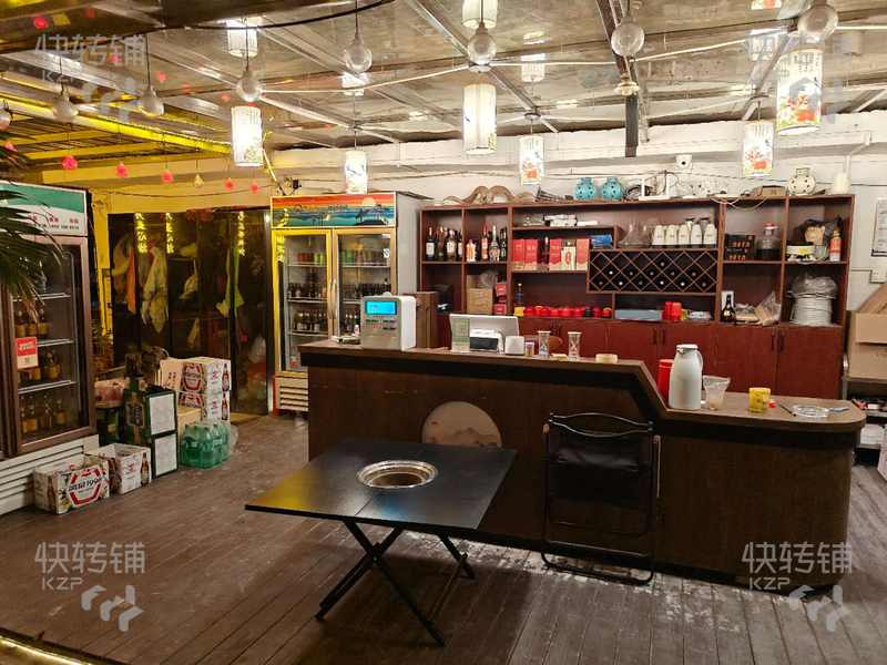 厚街厚街村主街露天天台餐吧转让【对面工业园区、附近住宅区、装修精美、总投100w＋】