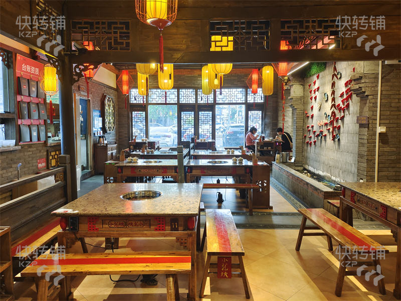大朗‘萬(wàn)科中央公園’火鍋店空鋪轉(zhuǎn)讓【大轉(zhuǎn)角、旁邊就是長(zhǎng)盛廣場(chǎng)、大潤(rùn)發(fā)、周邊全是高端小區(qū)、適合各種餐飲項(xiàng)目入駐】