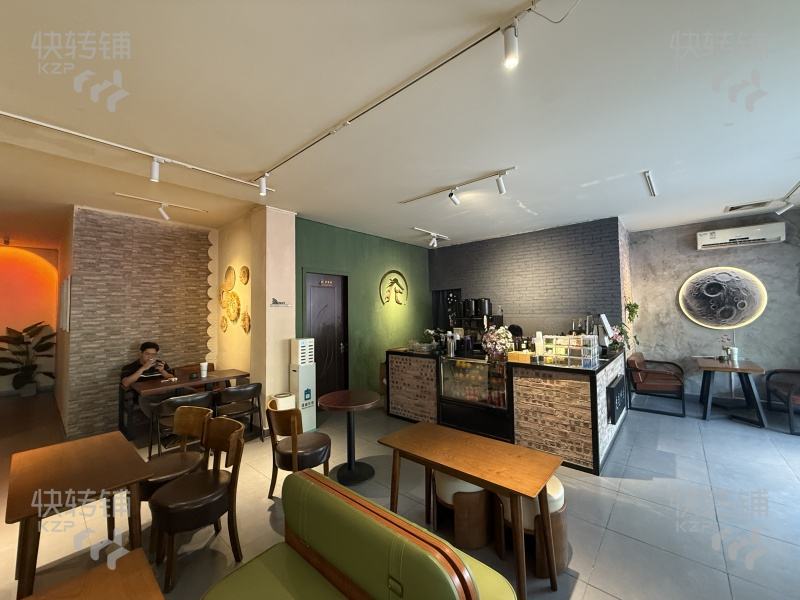 厚街涌口光輝北路‘冷飲店’轉讓【旁邊有市場門口、村口位置、人流量大、周邊住宅密集】