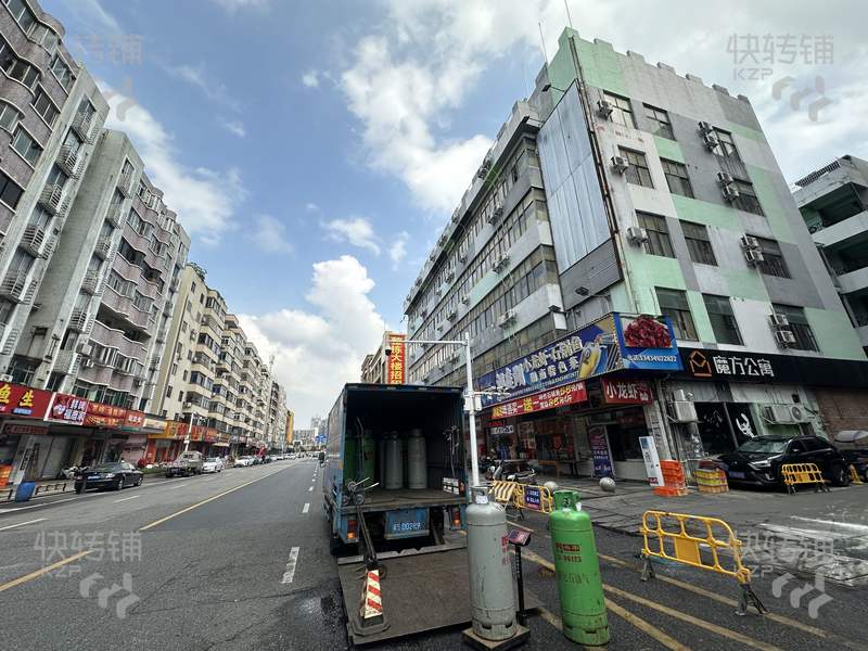 南城銀豐路熱鬧夜市街美容美甲店轉讓【客源500+，旁邊多個酒店、寫字樓、KTV、住宅樓密集，人流集中，租金便宜】