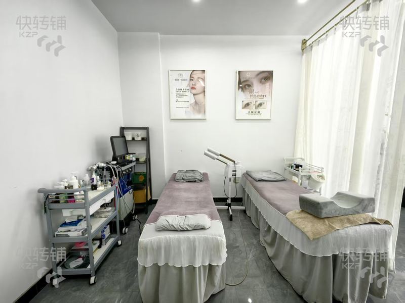 萬江‘富通天邑灣’美容店轉讓【上下兩層、周邊高端小區、富人區、同行競爭小，停車方便】