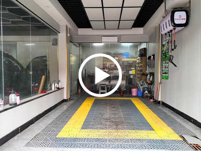 长安沙头西大路汽车改装转让【四个门面、十字路口、汽配城对面、马路边，车流大，附近多个工厂】可空转