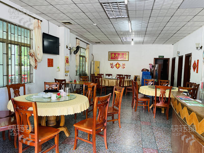 謝崗“銀瓶山”南面村餐飲店轉讓【15年老店、老客源集中、風景旅游區、有停車場可以外擺】