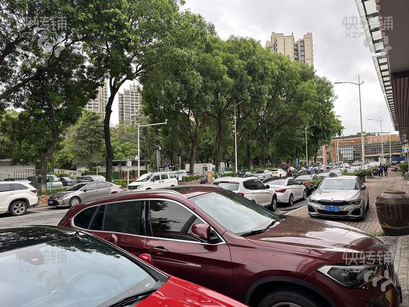 清溪“國際公館”汽車維修美容轉讓【經營多年、停車位充足、車流量大、門口可利用】