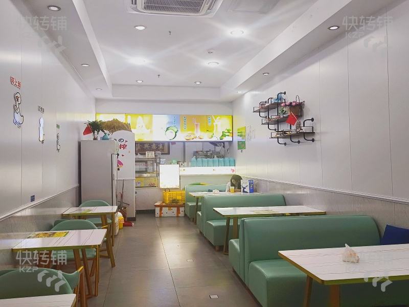 南城‘蜂匯廣場’甜品奶茶店轉讓【出入路口處、周邊商圈成熟、人流量大，消費高】