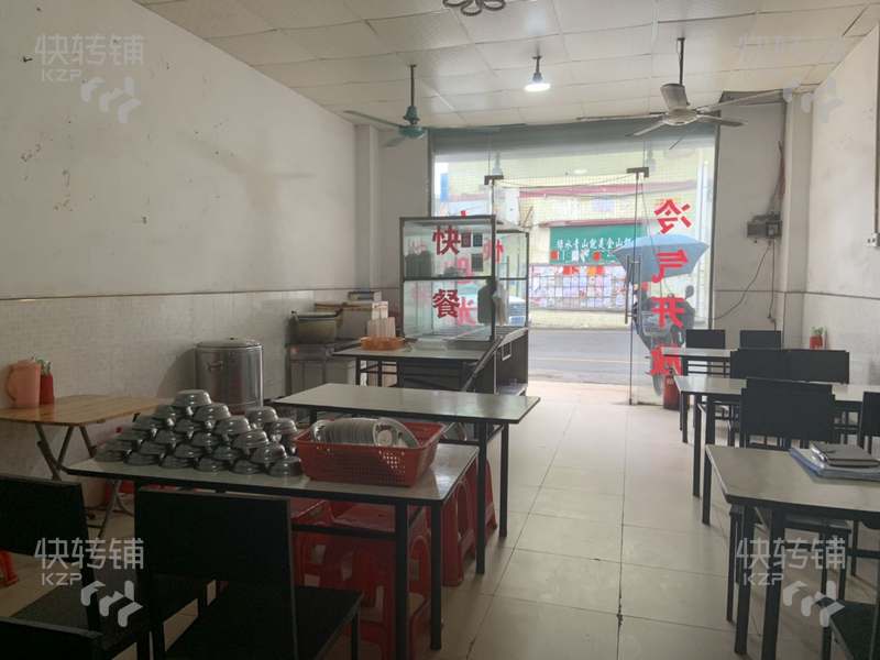 白云临街十字路口餐饮旺铺转让