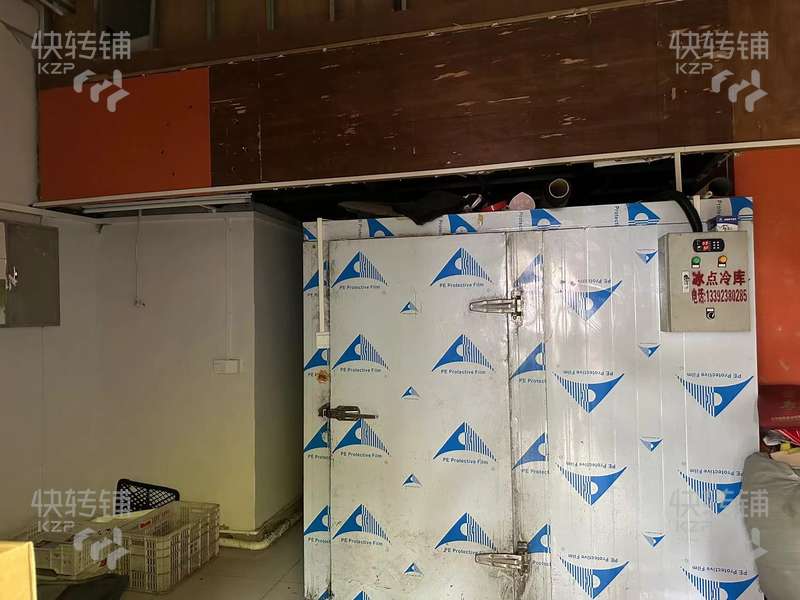 厚街汀山廣場水果店轉讓【門口可外擺，周邊4個廣場，還有百悅商業中心、嘉榮，幾萬人廠區、可空轉】