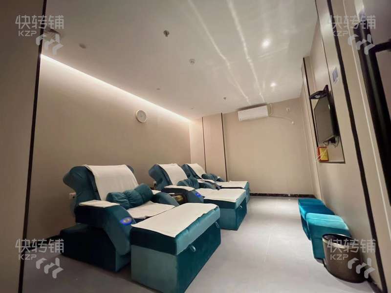東城東昇路沐足店轉讓【隔壁是零食有鳴、商圈熱鬧，人氣旺，周圍全是高端小區，富人區圍繞】