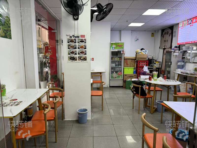 白菜價！！！東城主山新三杞快餐店轉讓/可空轉【轉角位、對面東華醫院、周邊有萬達廣場、住宅小區居多】