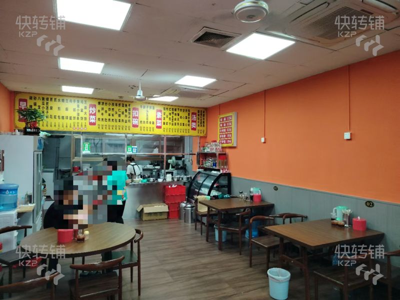 厚街’寮廈廣場‘餐飲店轉(zhuǎn)讓【對面學(xué)校、廣場、周邊工業(yè)區(qū)、住宅小區(qū)、萬達廣場】