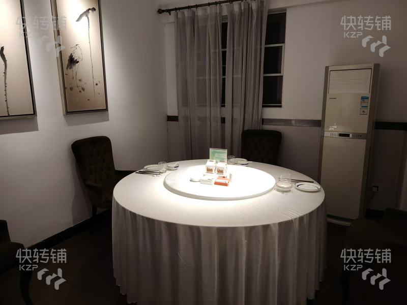 南城江南世家‘私房菜餐廳’轉讓【經營長達10年、小區出入口、東江之星寫字樓、地鐵口旁、多個高端小區】