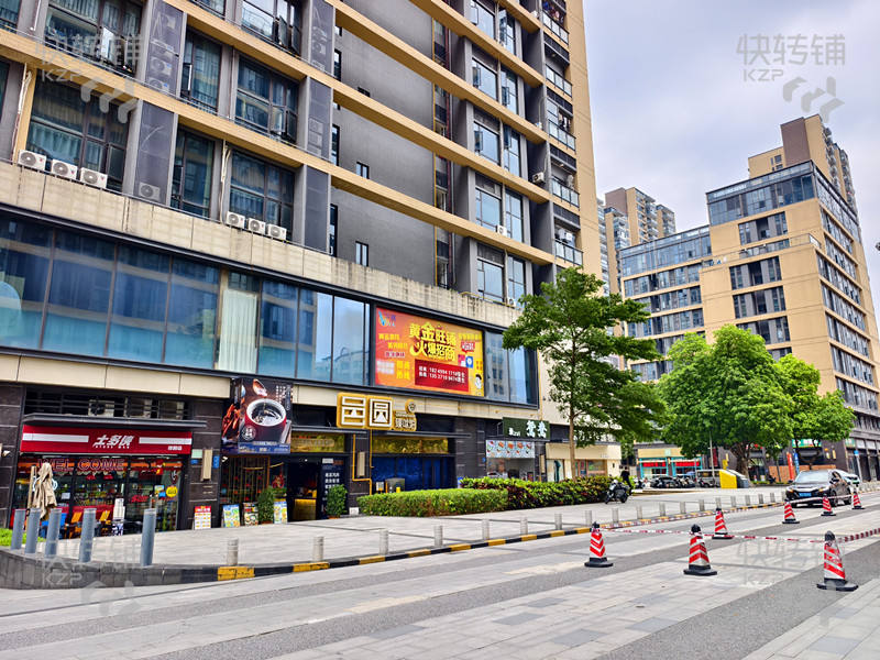 莞城‘天寶地鐵口’加盟便利店轉讓【高端寫字樓下、近地鐵口、平均3000-5000元/天、也可空轉】