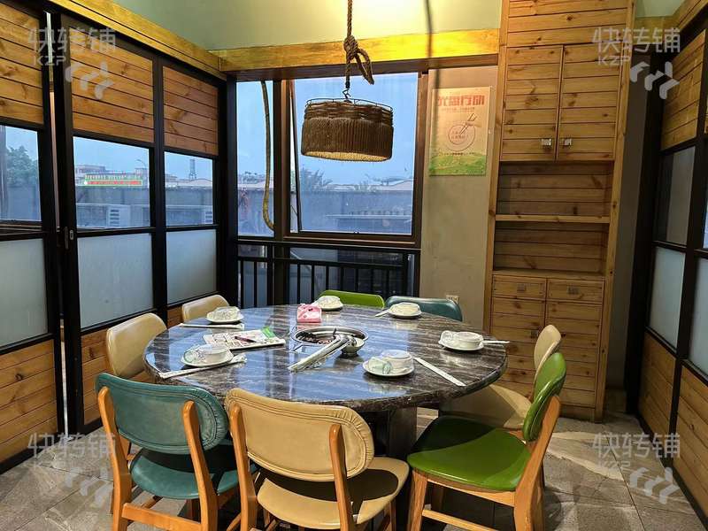 萬江恒大影城‘椰子雞餐飲店’招租【精裝修、商超商圈、無轉讓費、設備齊全、不限行業】