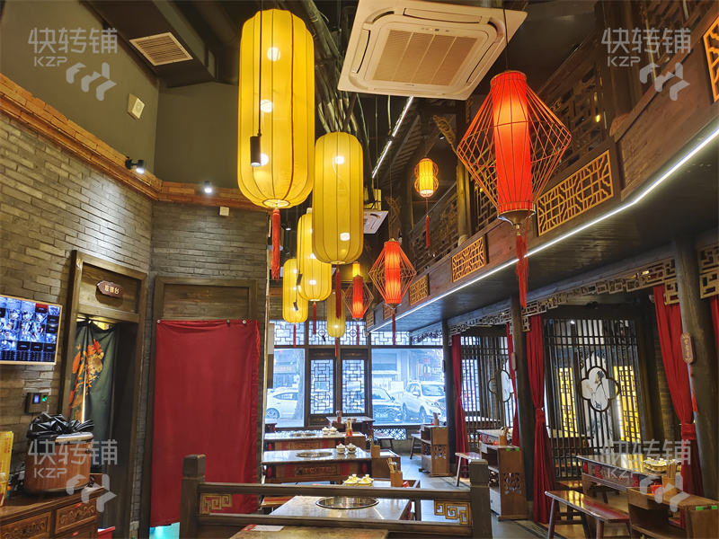 大朗‘萬(wàn)科中央公園’火鍋店空鋪轉(zhuǎn)讓【大轉(zhuǎn)角、旁邊就是長(zhǎng)盛廣場(chǎng)、大潤(rùn)發(fā)、周邊全是高端小區(qū)、適合各種餐飲項(xiàng)目入駐】