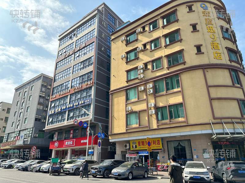 大嶺山西正路二樓臺球棋牌室轉讓或者出租做辦公室【小區對面，隔壁兩個酒店，周圍住宅小區密集，旁邊廠區，門口停車方便】