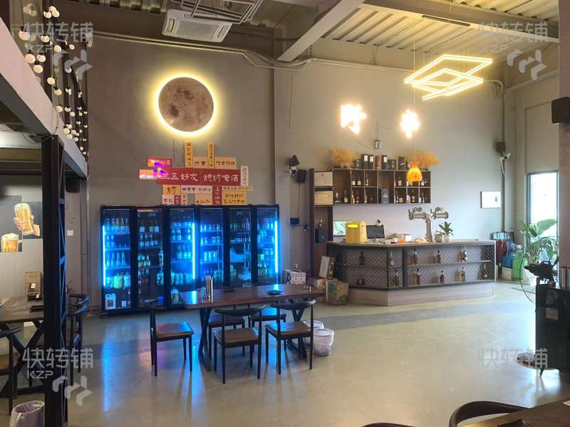 常平天虹烤吧轉讓【住宅小區寫字樓圍繞、周邊商場酒店、人流量大、設備齊全】可空轉