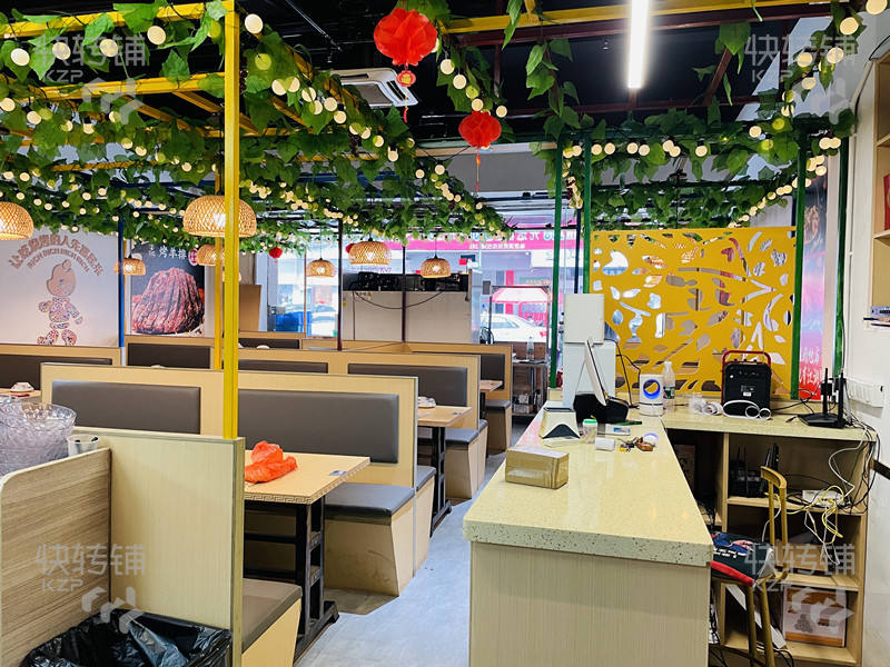 厚街‘珊美大路’餐飲夜宵店轉(zhuǎn)讓【近十字路口、明豐廣場、靠近珊美地鐵口、步行街】