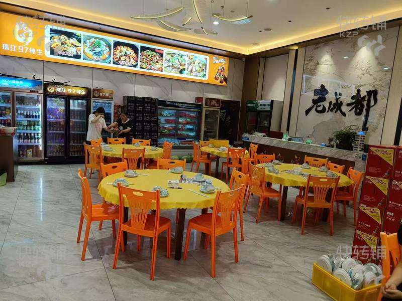 南城‘眾創(chuàng)金融街’老成都龍蝦館宵夜店轉(zhuǎn)讓【轉(zhuǎn)角雙招牌、路口處、前面大潤發(fā)和宏遠酒店】